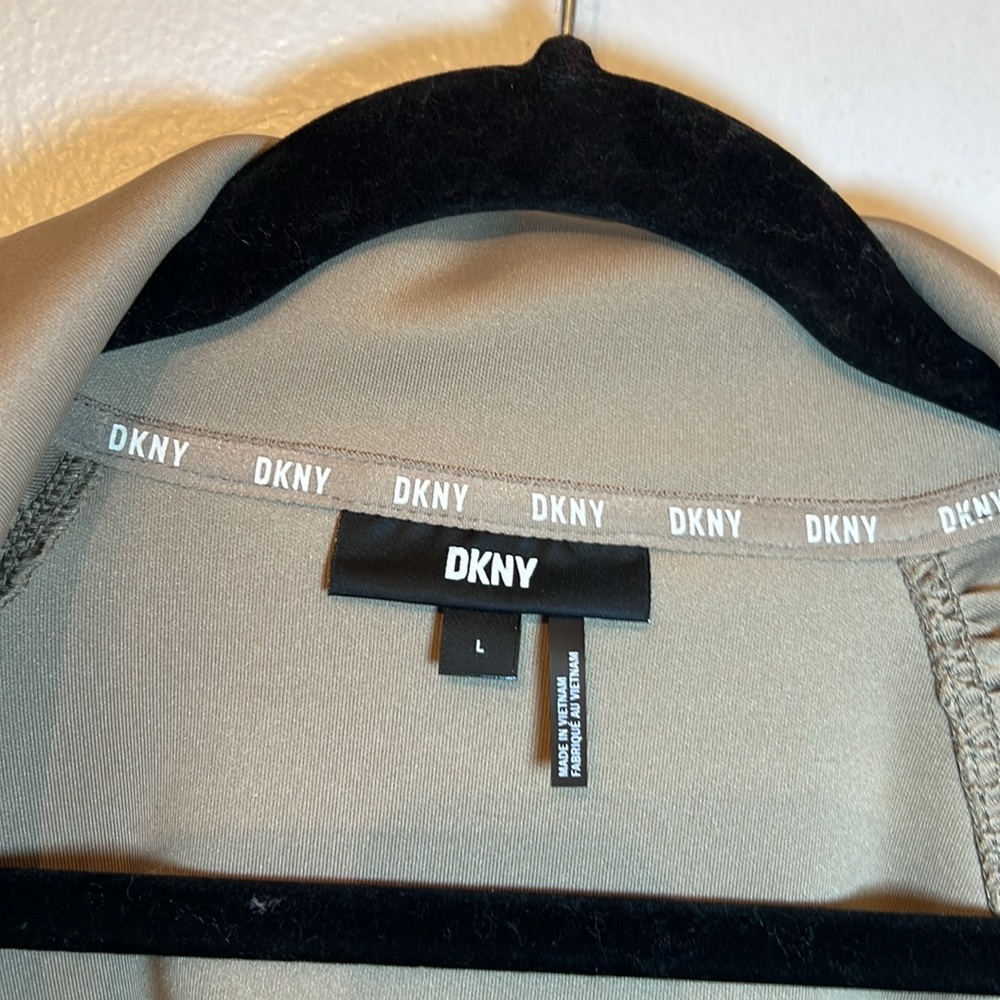 Jacket - Picture 2 of 4